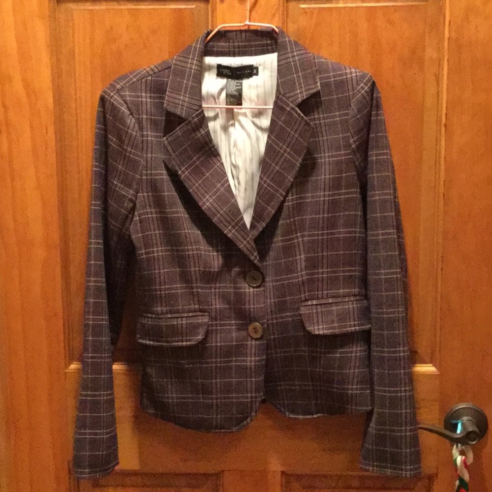 Beautiful plaid blazer by golden state size M
